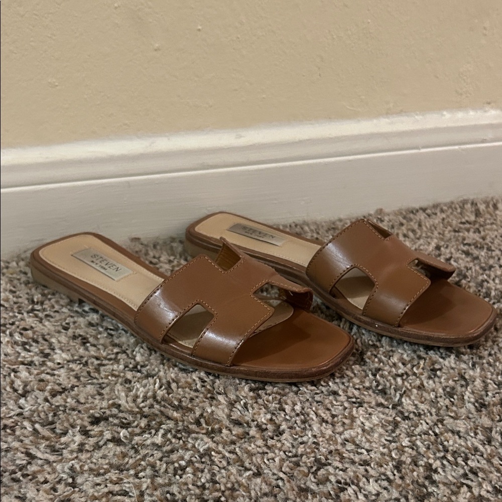Steve Madden Tan Leather Slide Sandals